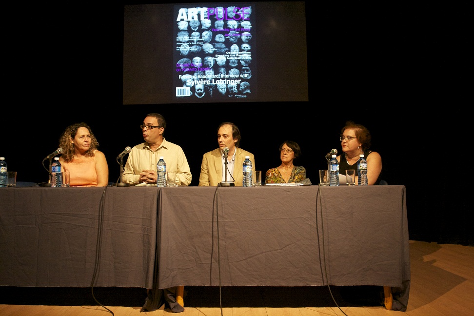 From left to right : Ana Cristina Perera, Rubén del Valle Lantarón, José López-Niggemann, Hortensia Montero y Raisa Clavijo