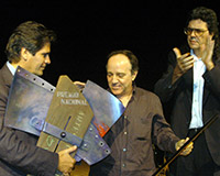 With Abel Prieto, minister of culture of the Republic of Cuba (1997-2012), and Rafael Acosta, president of the Plastic Arts Council (1995-2009), during the National Visual Arts Award ceremony, Havana, 2004, during which Fabelo received an award.